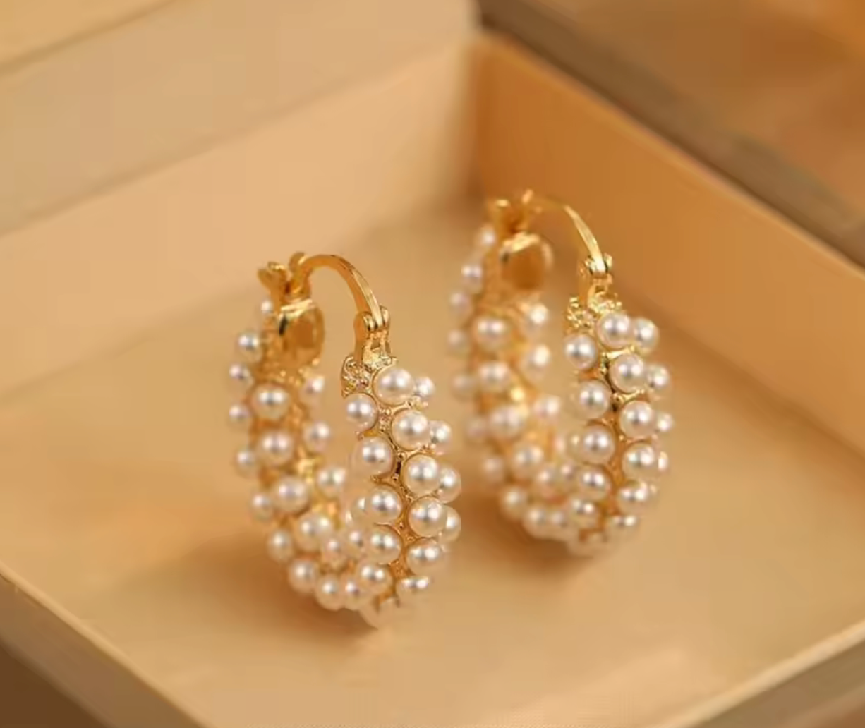 2025 Elegant Small Fragrant Style Earrings